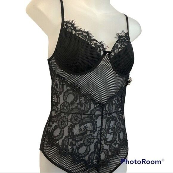 Women’s Black Lace & Fish Net Bodysuit - Picture 3 of 4